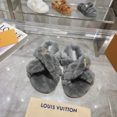 Louis Vuitton Slippers